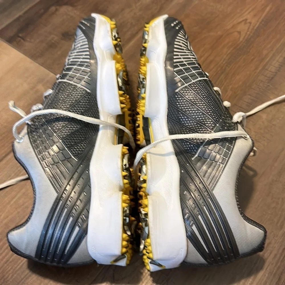 Footjoy Hyperflex 2.0Men's Golf Shoes Gray Yellow Soft Spikes 51036‎ Size 8.5 M